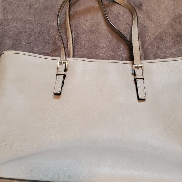 Large Michael Kors Purse - Picture 8 of 15